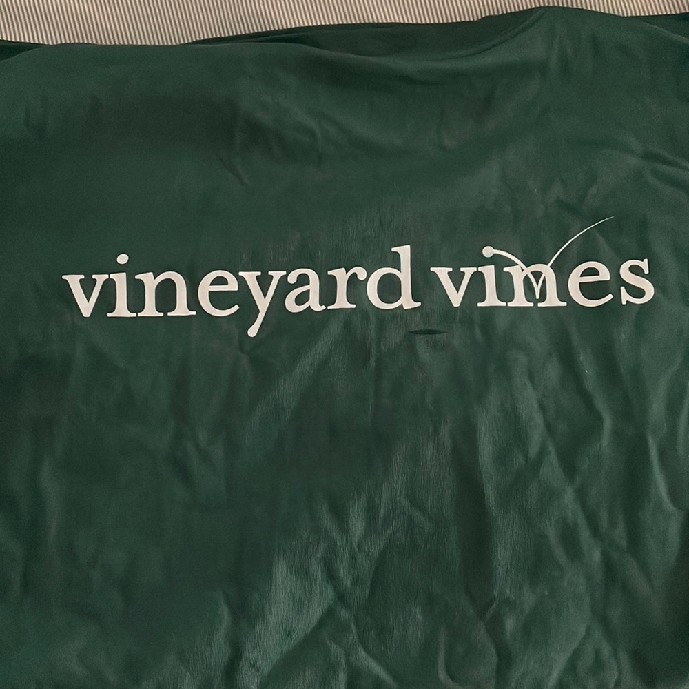 BRWT. Vineyard Vines golf tshirt